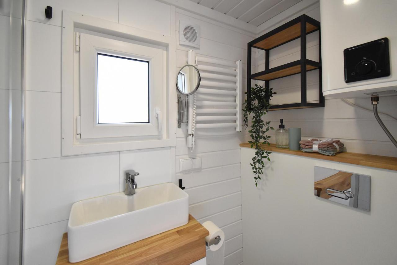 Dadaj Park - Tiny House Villa Biskupiec  Luaran gambar
